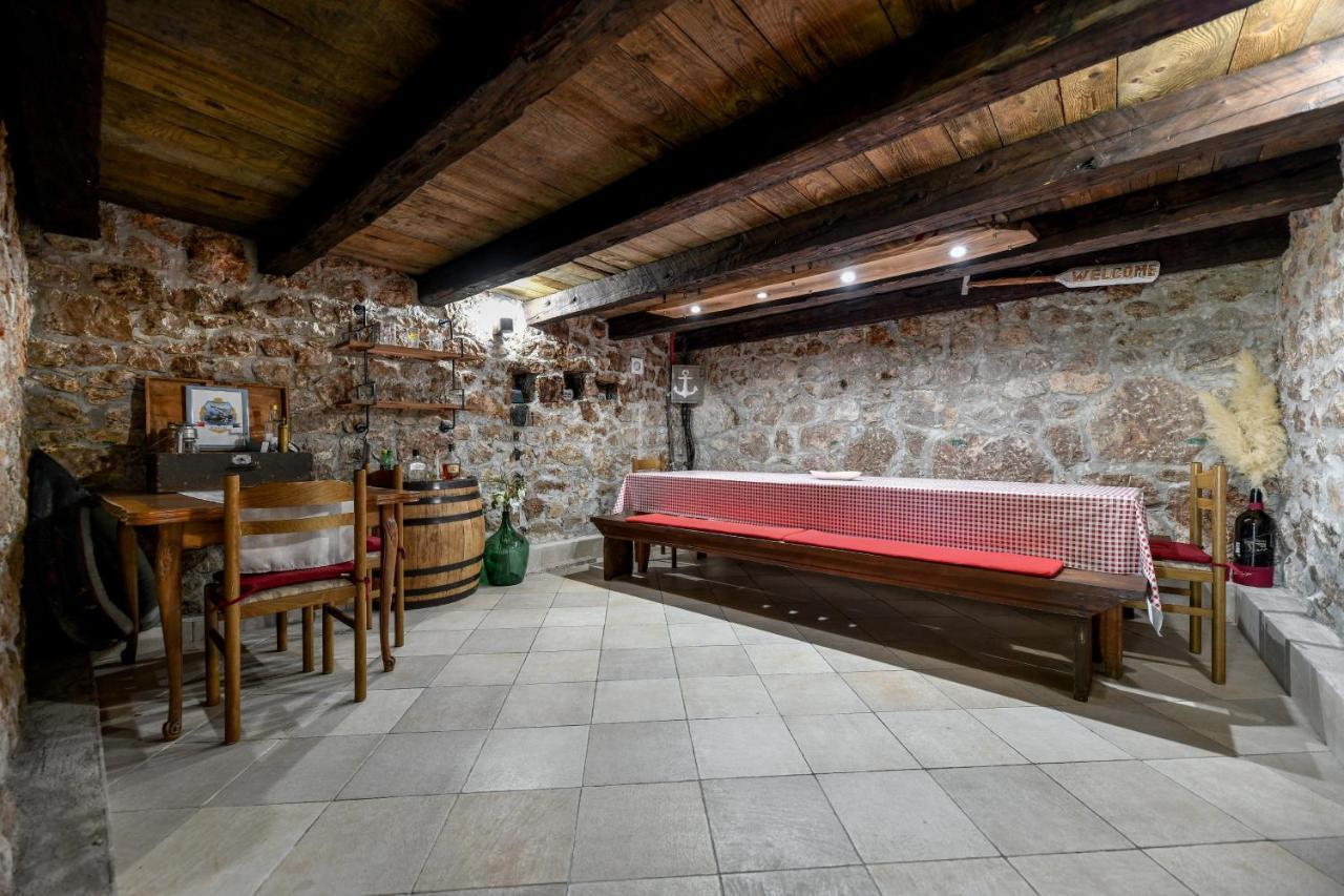 Holiday Home Skevini Dvori Starigrad Paklenica Exterior foto